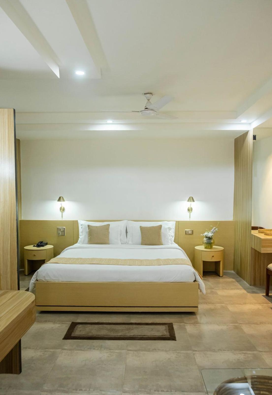 Hotel Lake Shilloi Dimāpur Zewnętrze zdjęcie