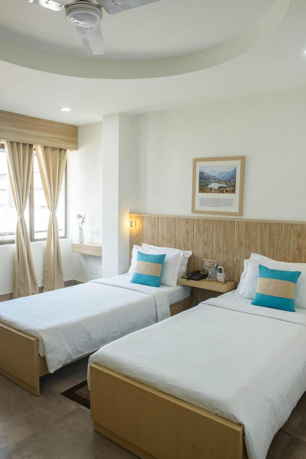 Hotel Lake Shilloi Dimāpur Zewnętrze zdjęcie
